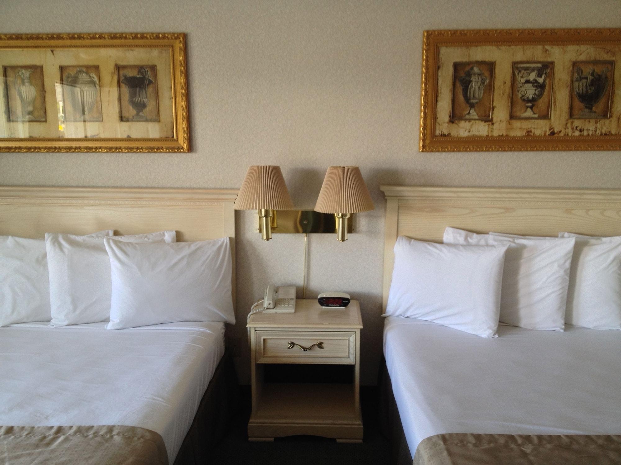 Parkside Inn Bridgeview Mackinaw City Buitenkant foto