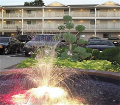 Parkside Inn Bridgeview Mackinaw City Buitenkant foto